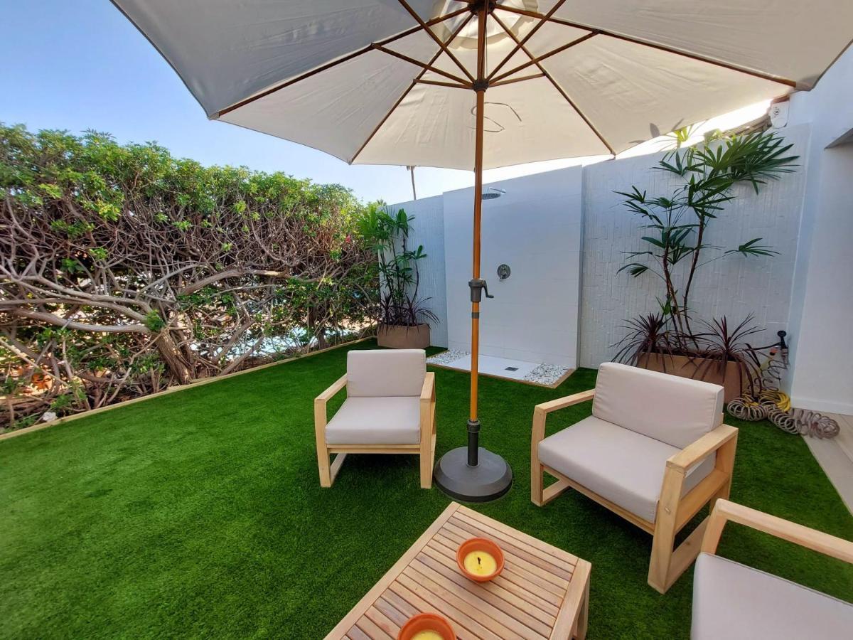 Bungalow de diseño hidromasajes terraza y piscina. San Bartolomé Exterior foto